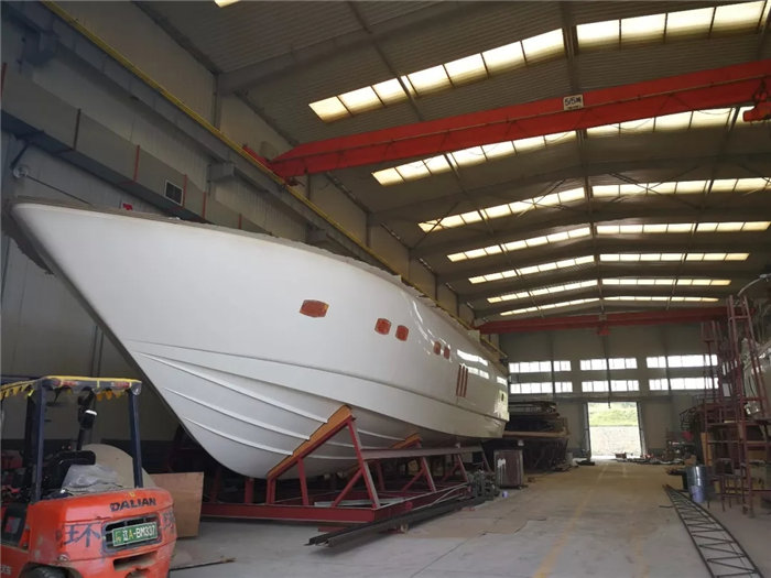 漁船玻璃鋼化必將產(chǎn)生巨大經(jīng)濟(jì)效益，顯著環(huán)境效應(yīng)和良好社會(huì)效果