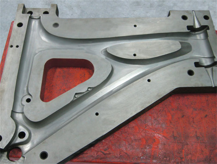 告別撬動刮擦與重復涂覆！Stoner G471碳纖維脫模劑讓零件&ldquo;自行脫落&rdquo;，效率提升超10倍